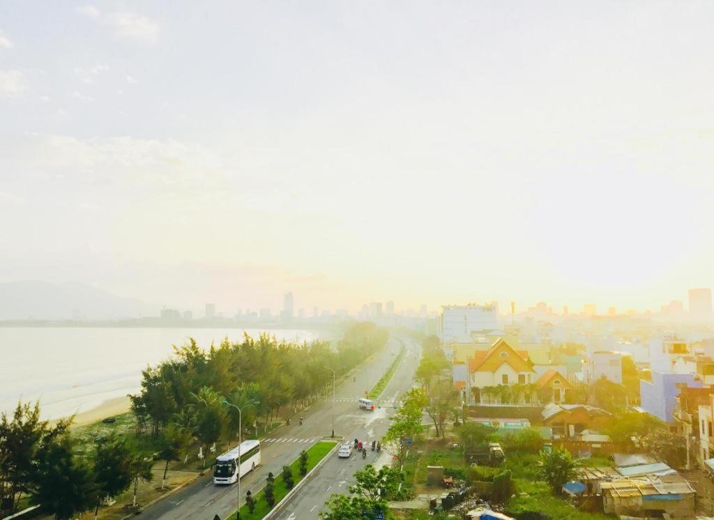 Whale Ocean View Hotel Da Nang Exterior foto