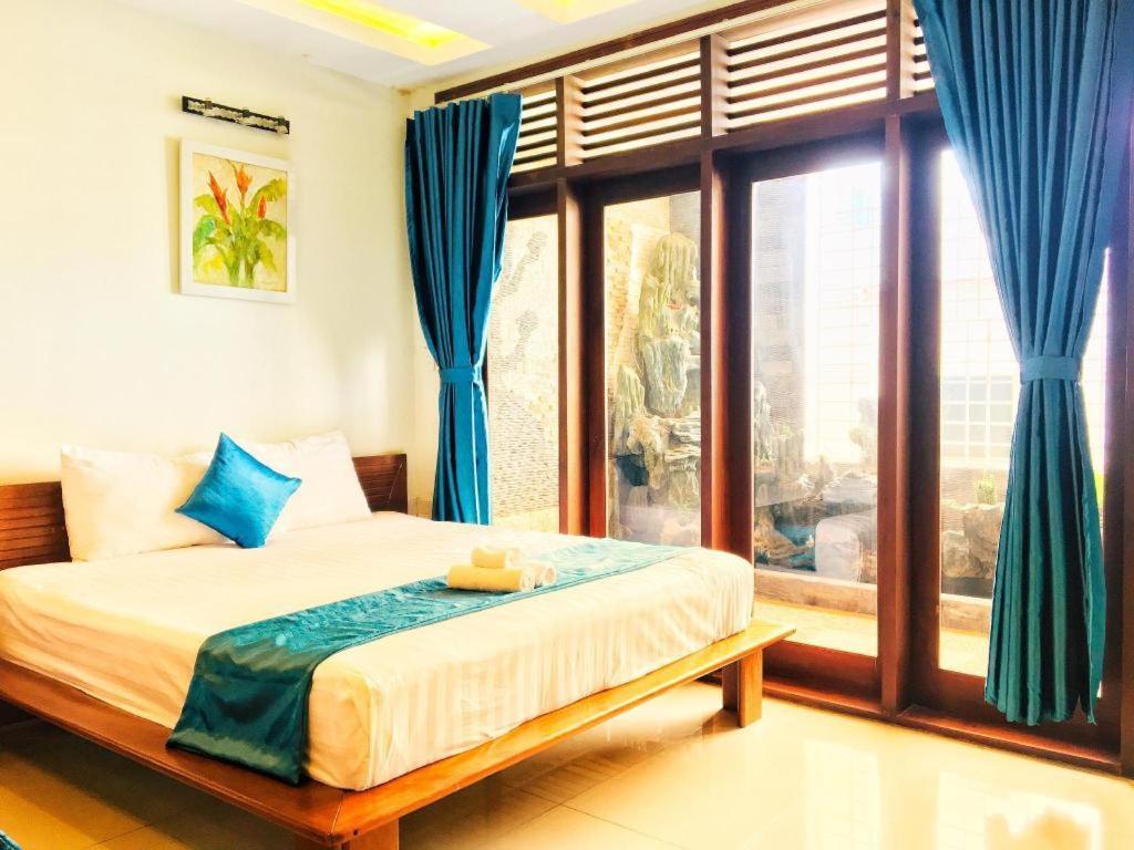 Whale Ocean View Hotel Da Nang Exterior foto