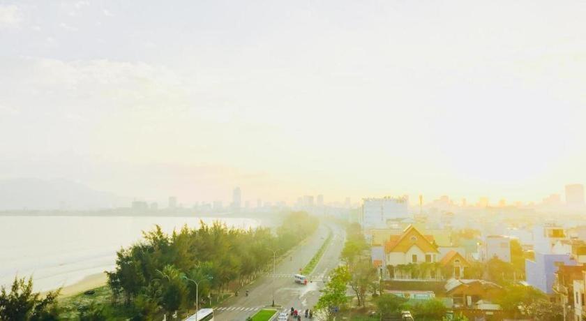 Whale Ocean View Hotel Da Nang Exterior foto