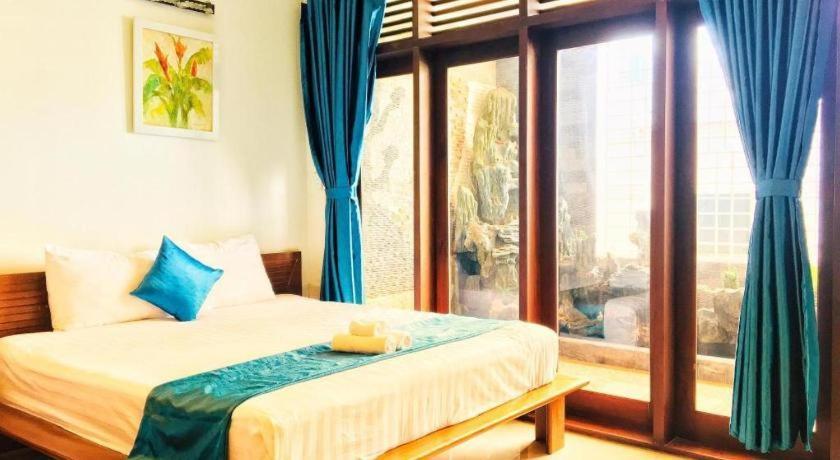Whale Ocean View Hotel Da Nang Exterior foto